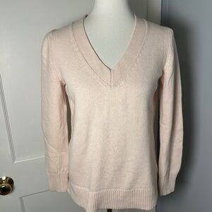 Banana Republic wool blend sweater w/back buttons women's Med. cream